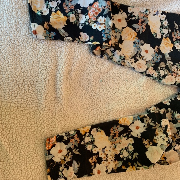 7 For All Mankind Midnight Floral Skinny Jeans - Picture 8 of 8